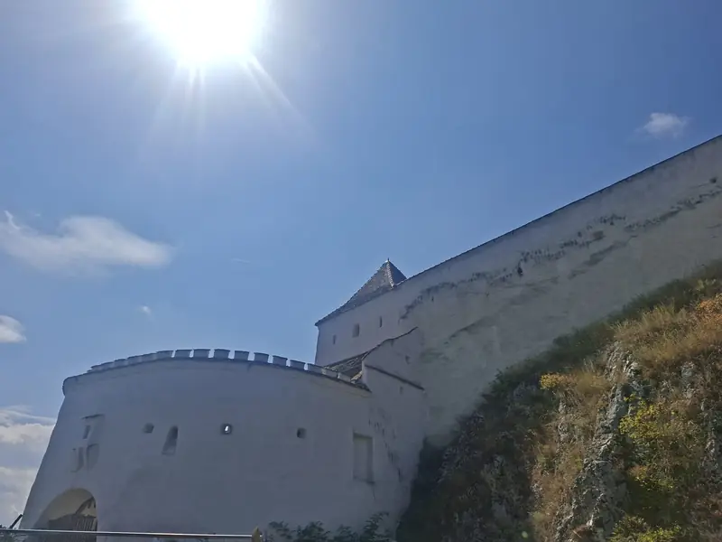 Zidurile cetății — Cetatea Râșnov