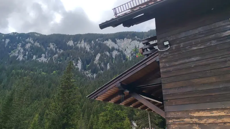 Cabană montană — Mălăiești